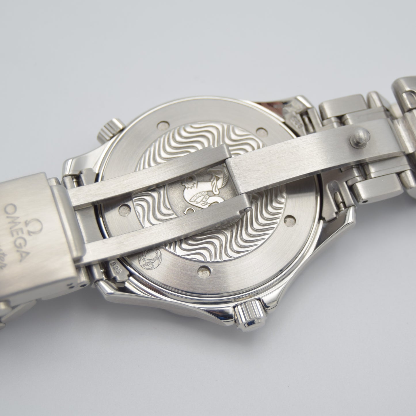 Omega Seamaster Professional 300m Automatic Bond Watch 41mm 2531.80.00 Box & Papers