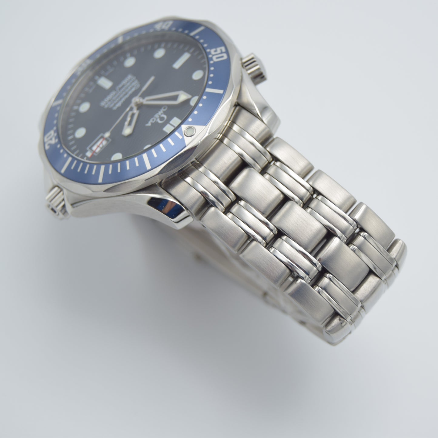 Omega Seamaster Professional 300m Automatic Bond Watch 41mm 2531.80.00 Box & Papers