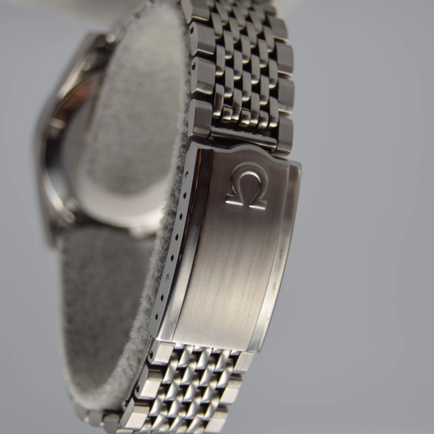 Omega Constellation 167.021 — bracelet and clasp