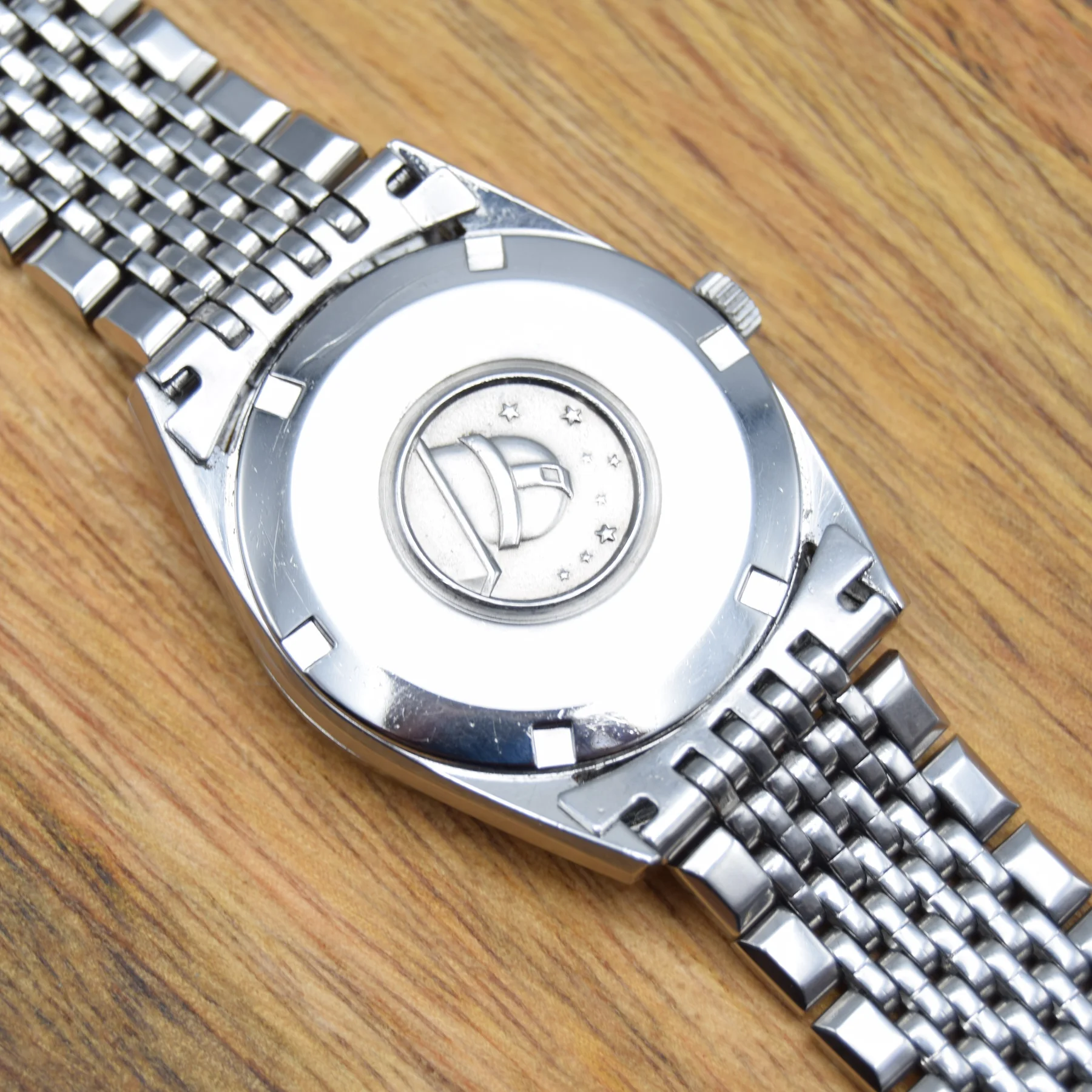 Omega Constellation 167.021 — caseback