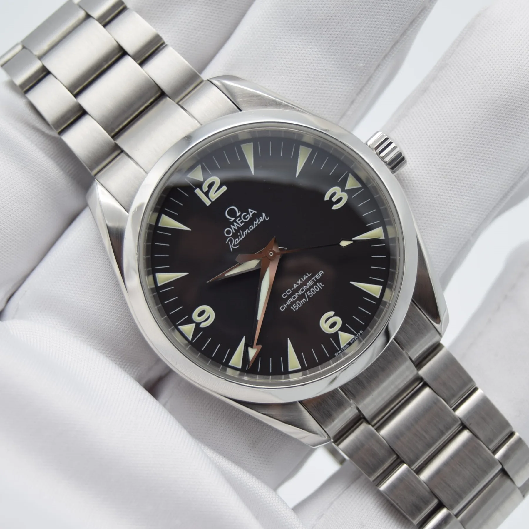 Omega Railmaster 2503.52 — front view