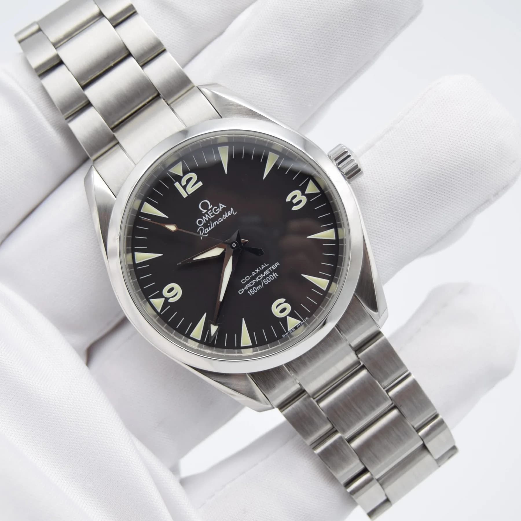 Omega Railmaster 2503.52 — gallery view 2