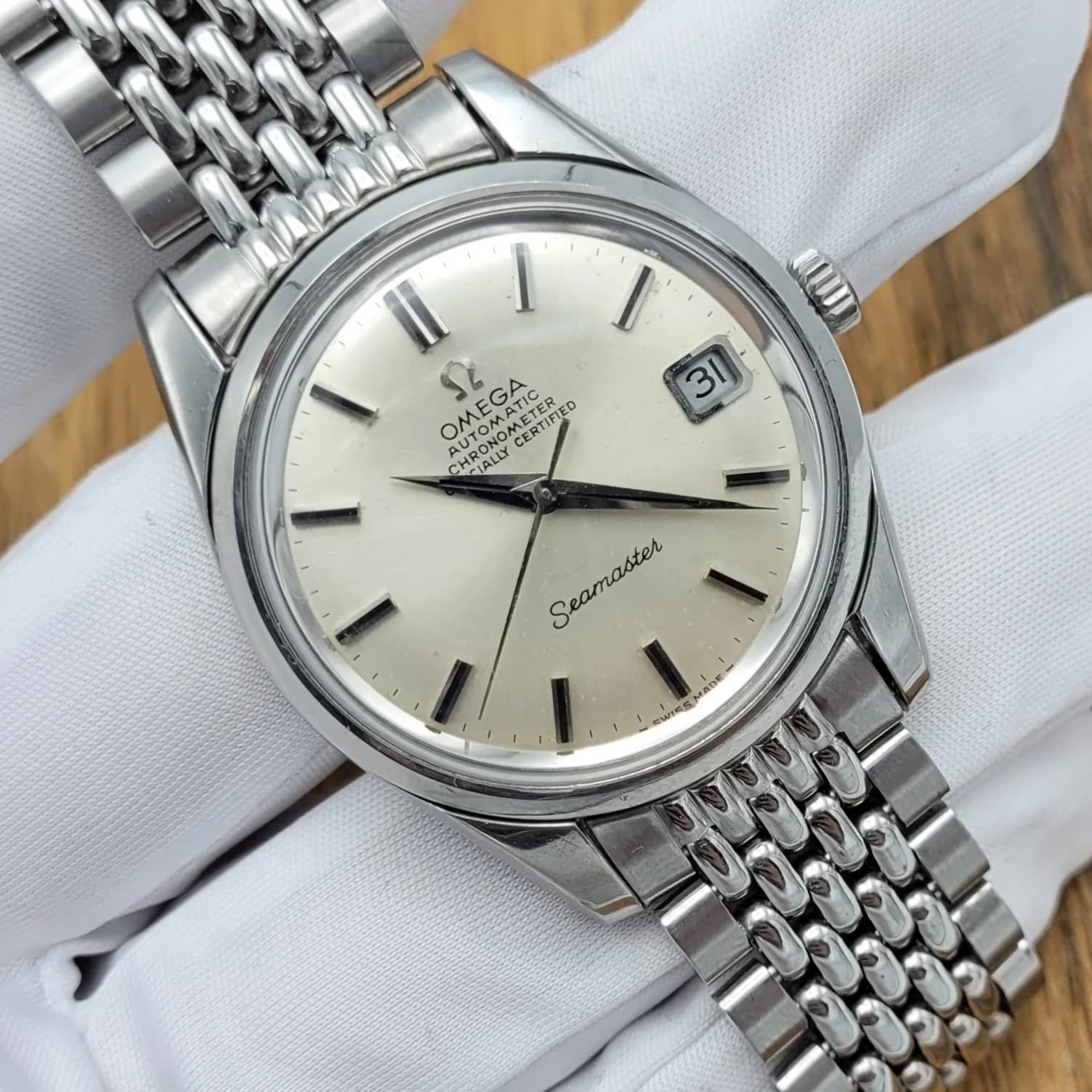 Omega Seamaster 166.010 Chronometer — front view