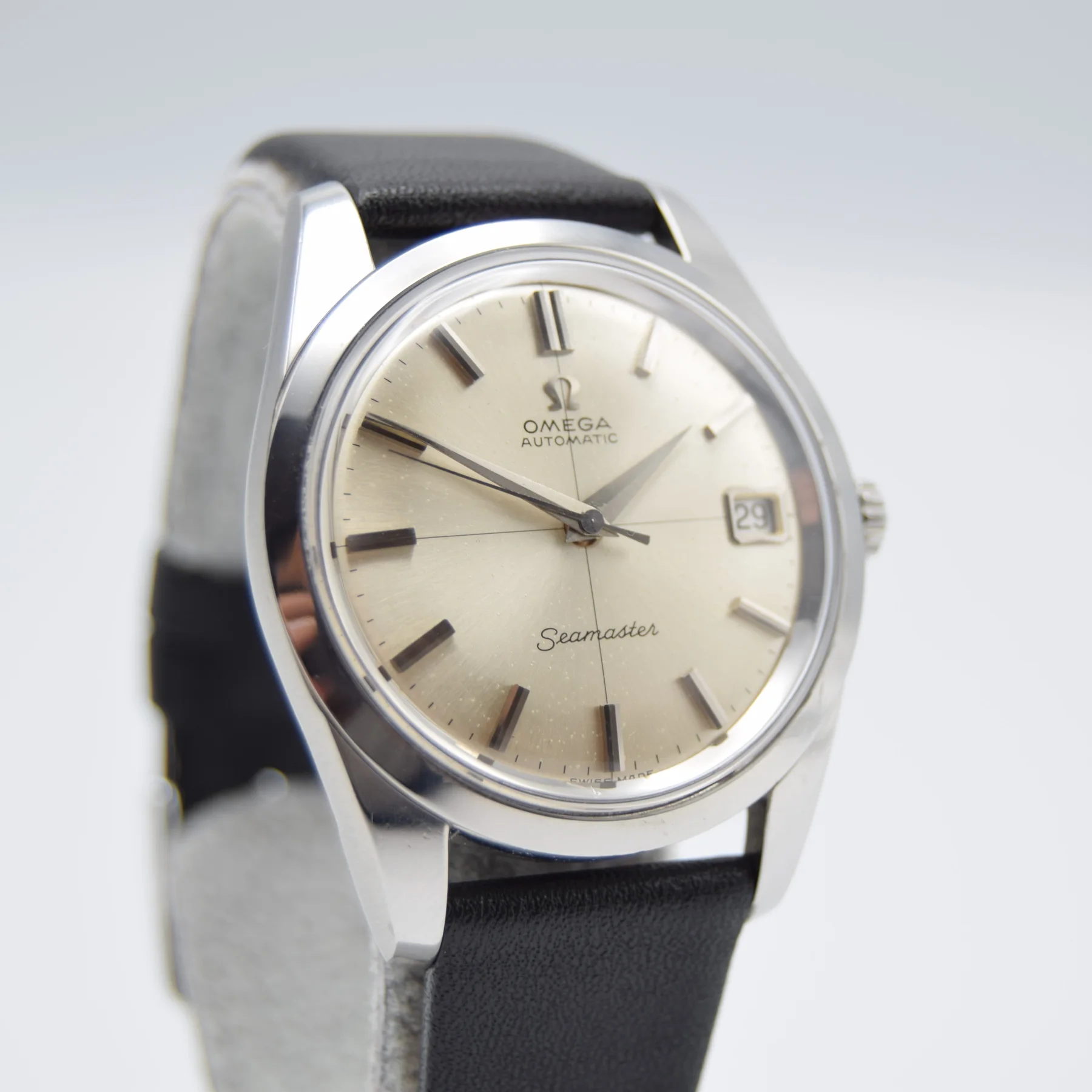 Omega Seamaster 166.010 Crosshair — gallery view 2