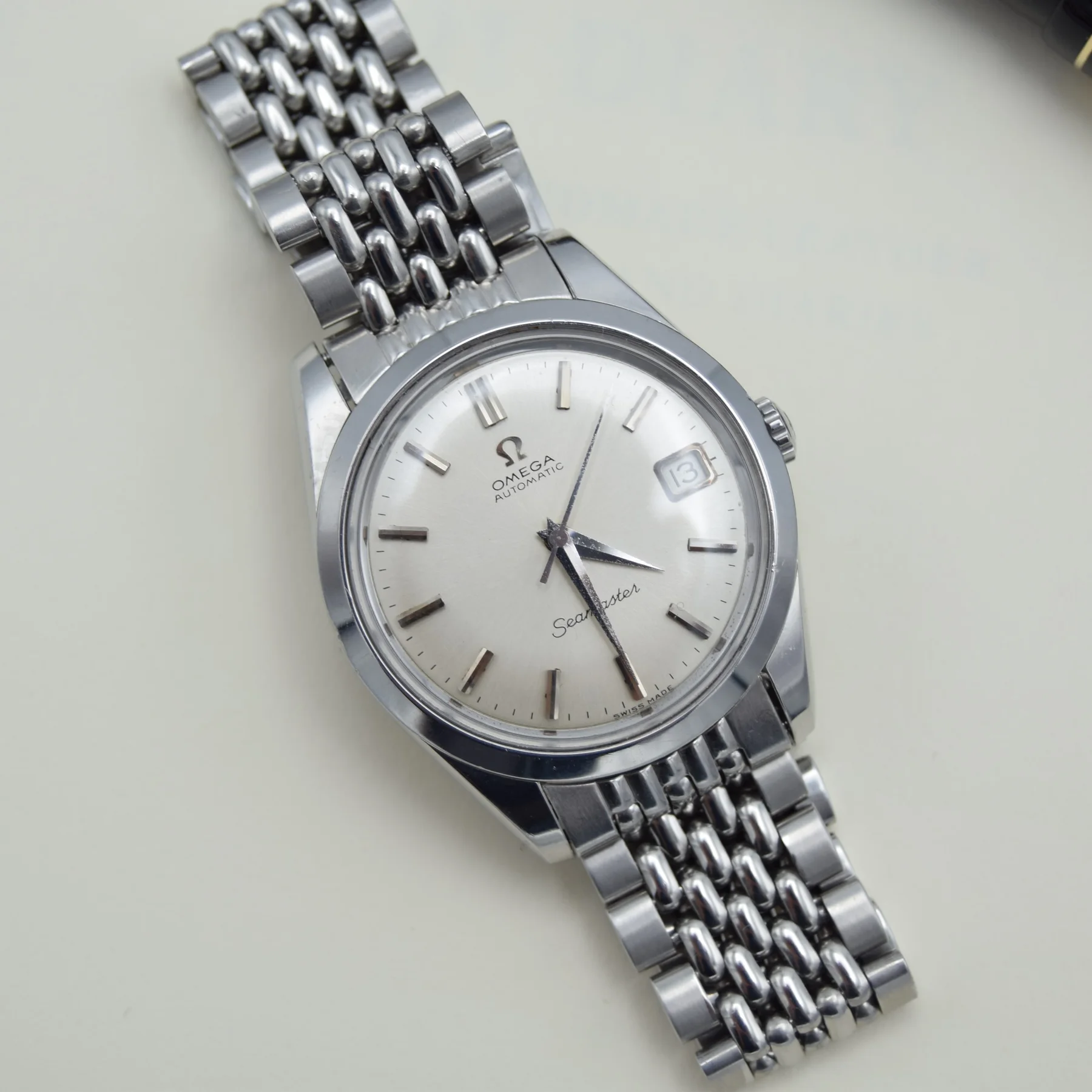 Omega Seamaster 166.010 — gallery view 2