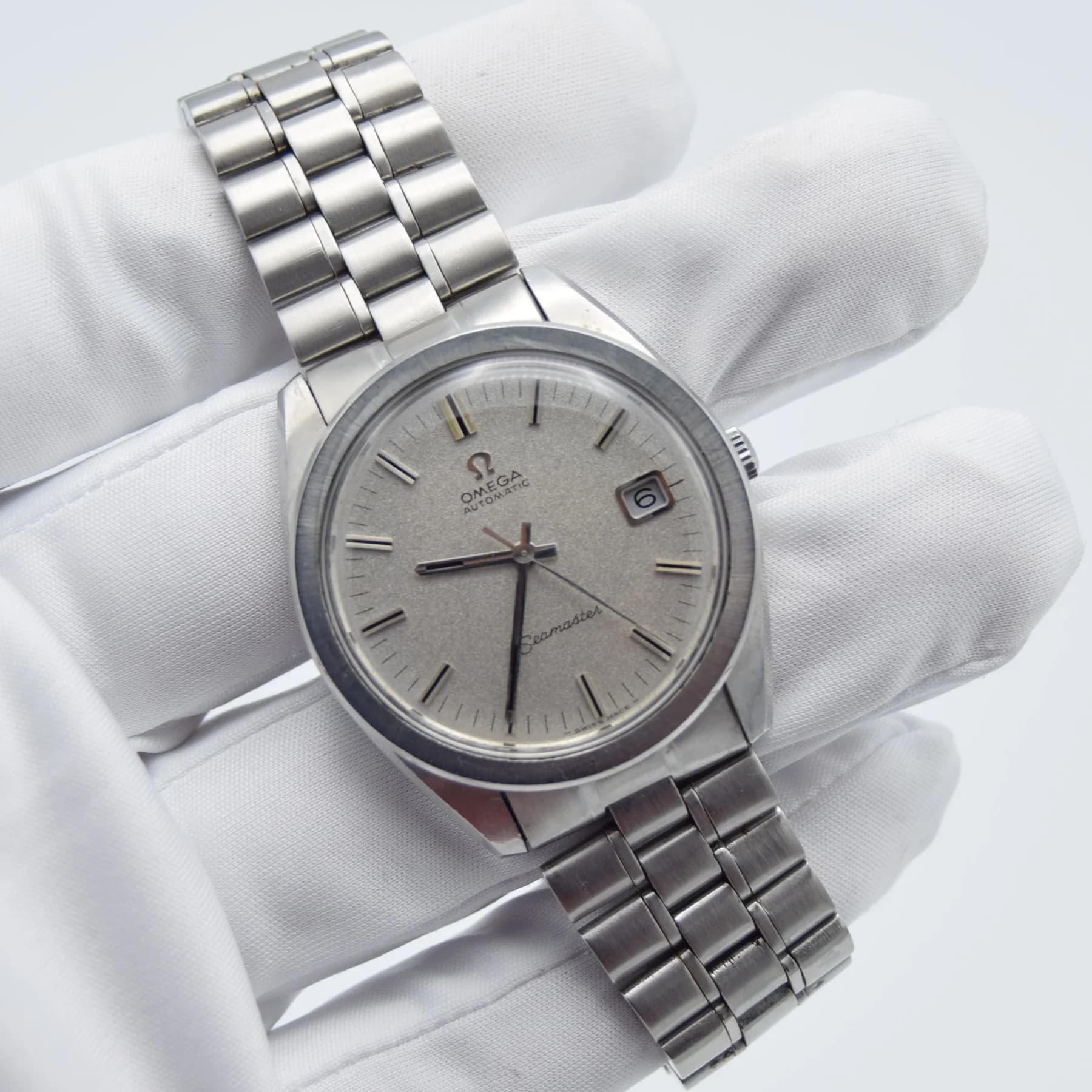 Omega Seamaster 166.032 — front view
