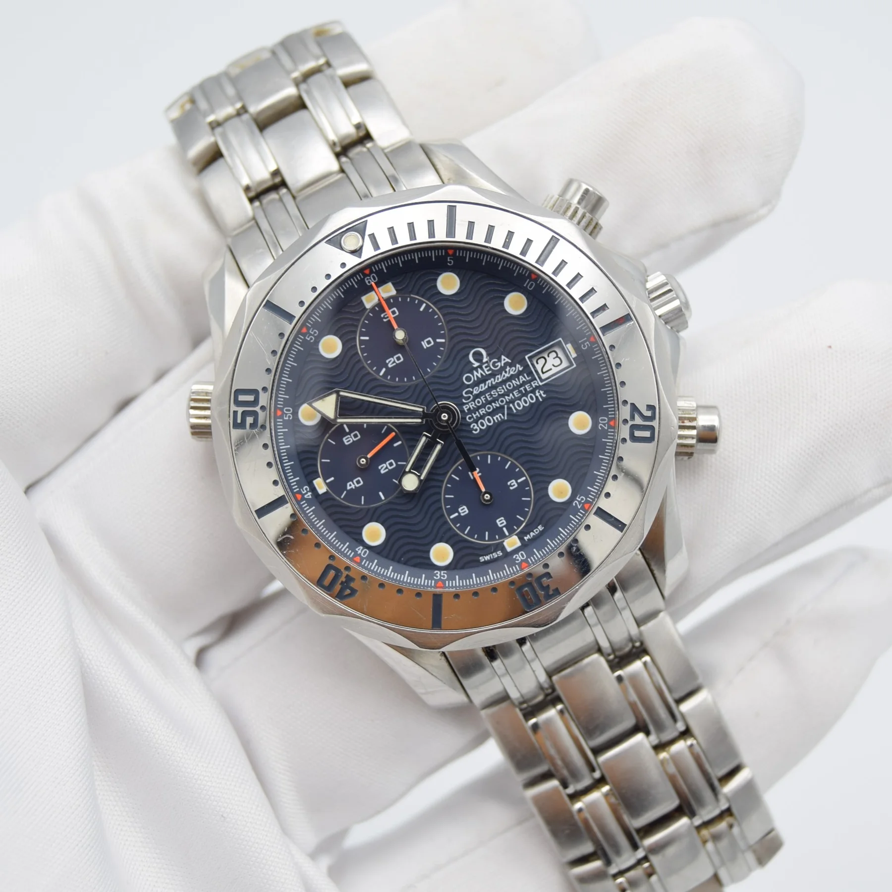 Omega Seamaster 2598.80 — front view