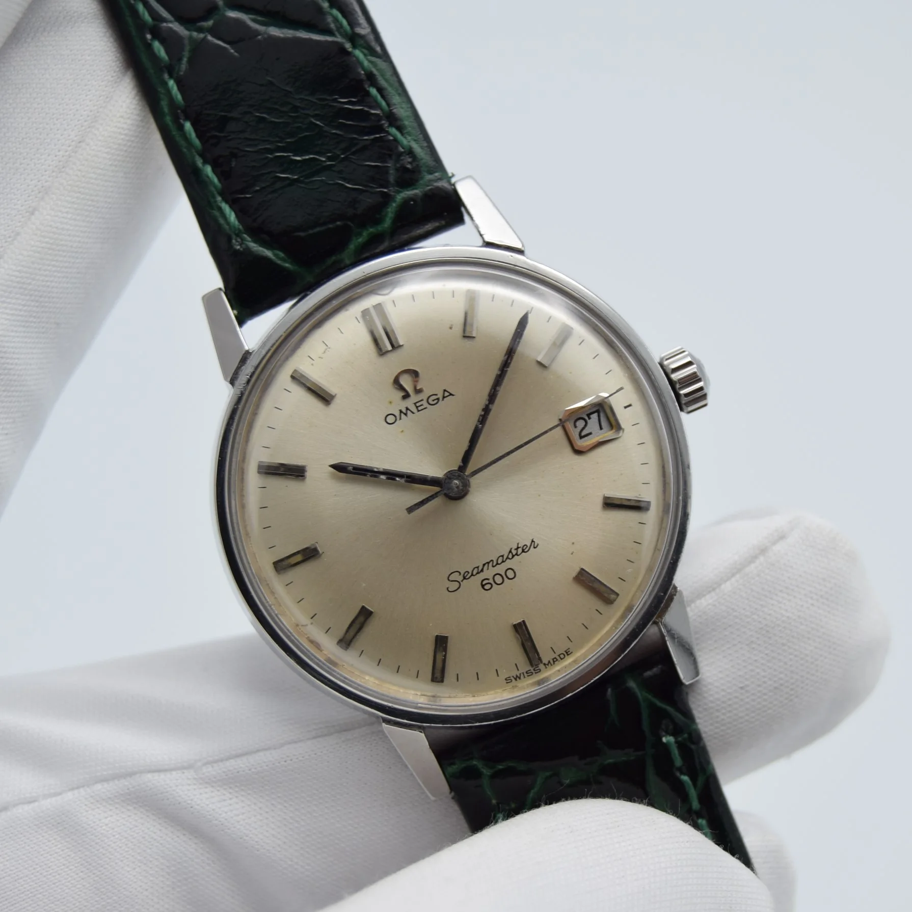 Omega Seamaster 600 — front view