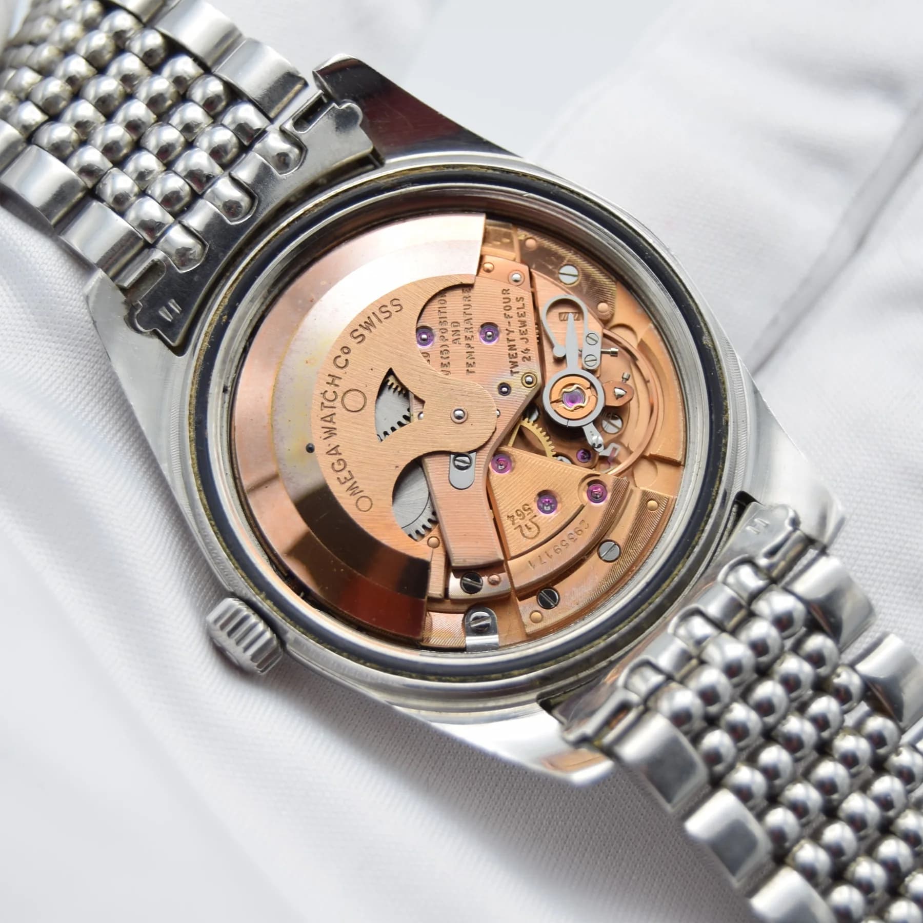 Omega Seamaster Chronometer — gallery view 3
