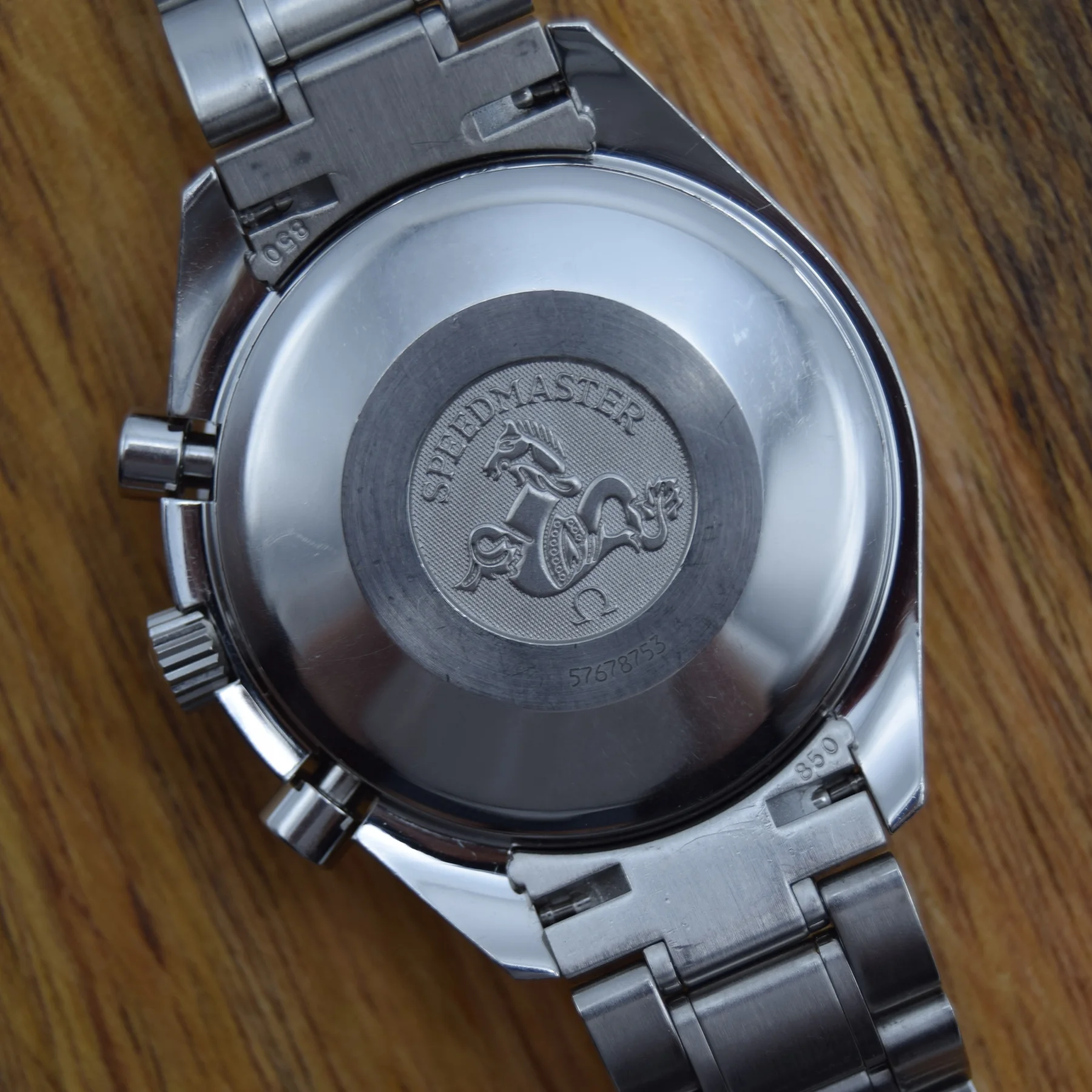 Omega Speedmaster 3513.50 — caseback