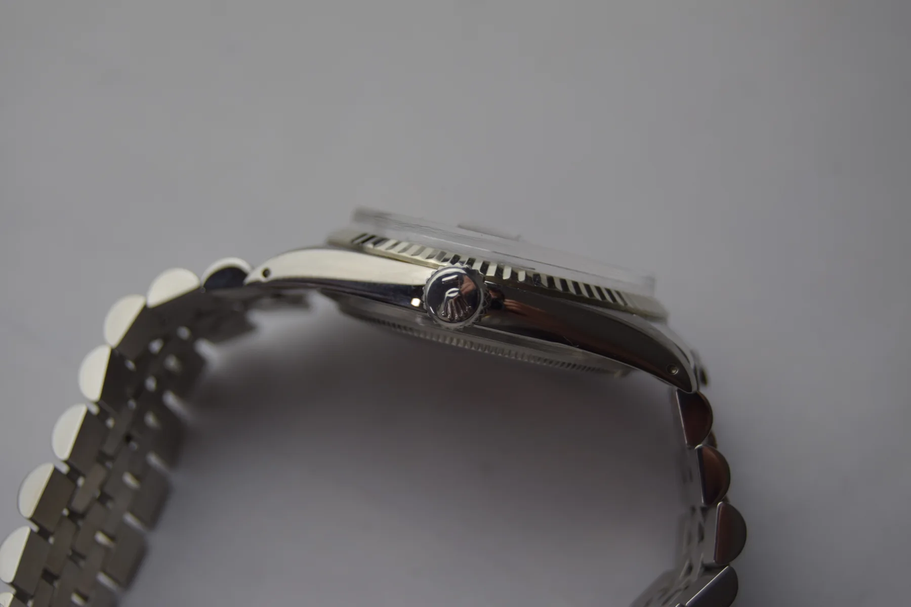 Rolex datejust Purple dial — gallery view 2