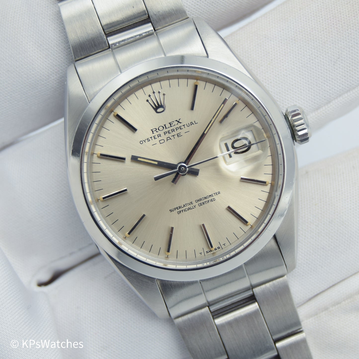 Rolex Oyster Perpetual Date 1500 34 mm Silver Steel Automatic Watch 1970