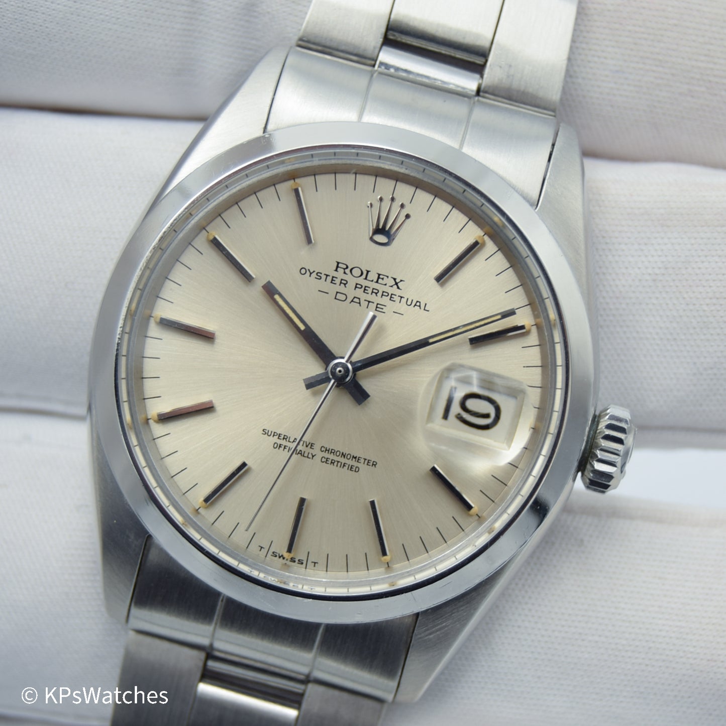 Rolex Oyster Perpetual Date 1500 34 mm Silver Steel Automatic Watch 1970